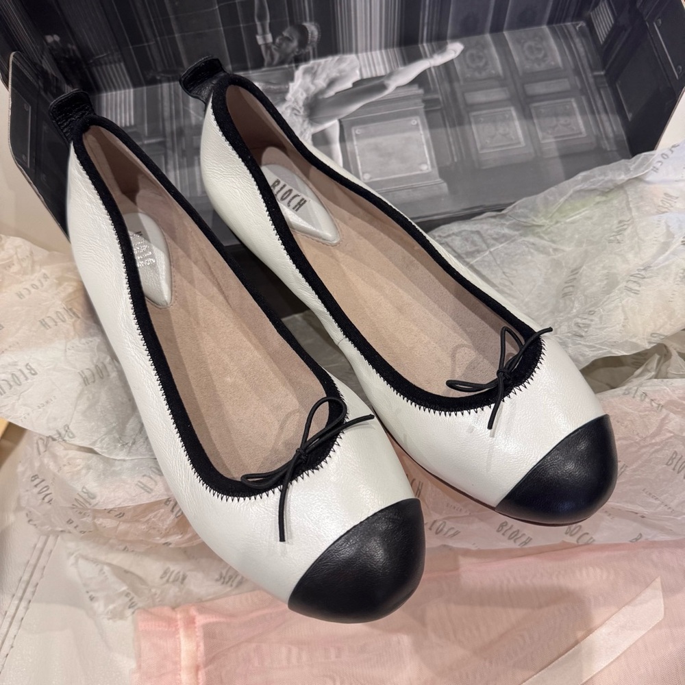 BLOCH - Pearl White and Black Cap-Toe Ballet Flats